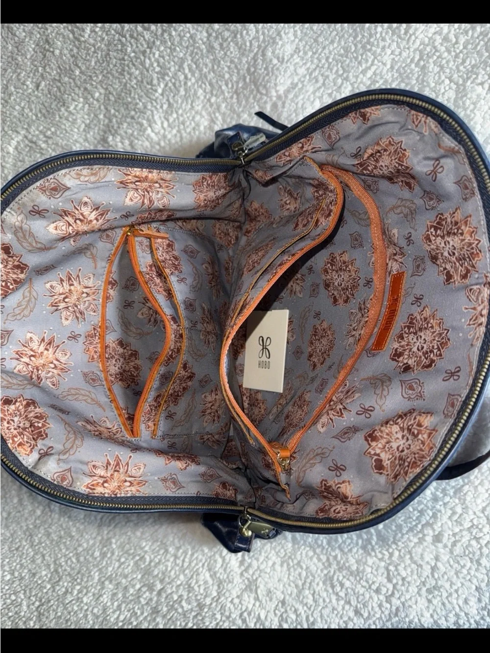 HOBO ‘DELANY’ BAG - Picture 6 of 10